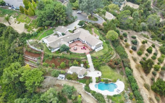 8 Upper Blackwater Cyn Road, Rolling Hills